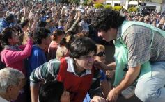 Foto de la galería: Miles de fieles renovaron su fe