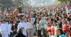 Foto de la galería: Miles de fieles renovaron su fe