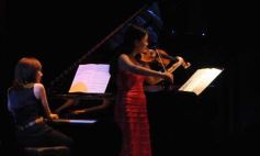 Foto de la galería: Concertistas Chinas: Moli y Quian