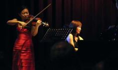 Foto de la galería: Concertistas Chinas: Moli y Quian