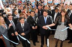 Foto de la galería: Nuevo Edificio y Discurso del Gobernador