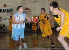 Foto de la galería: Racing 83-Aemo 69