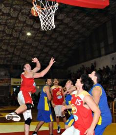 Foto de la galería: Tokio 82-Mitre 74