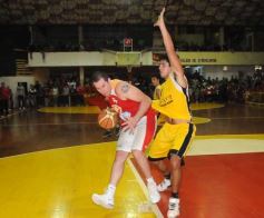 Foto de la galería: 1er.Juego-Tokio 65-Tirica 68