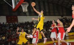 Foto de la galería: 1er.Juego-Tokio 65-Tirica 68