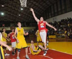Foto de la galería: 1er.Juego-Tokio 65-Tirica 68