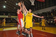 Foto de la galería: 1er.Juego-Tokio 65-Tirica 68