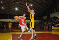 Foto de la galería: 1er.Juego-Tokio 65-Tirica 68