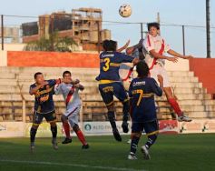 Foto de la galería: Guaraní 2-Mitre 1