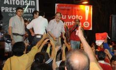 Foto de la galería: Ricardo Alfonsin en Cierre de la U:C:R: