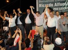 Foto de la galería: Ricardo Alfonsin en Cierre de la U:C:R: