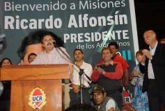 Foto de la galería: Ricardo Alfonsin en Cierre de la U:C:R: