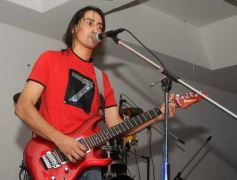 Foto de la galería: Fabio Gasser U2, en el Julio Cesar