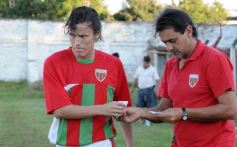 Foto de la galería: Brown 0-Papel Misionero 0