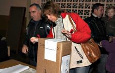 Foto de la galería: Jornada electoral en Posadas