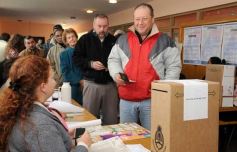 Foto de la galería: Jornada electoral en Posadas