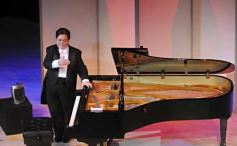 Foto de la galería: Bruno Gelber en el Teatro Lírico de Posadas