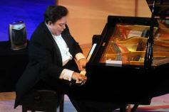 Foto de la galería: Bruno Gelber en el Teatro Lírico de Posadas