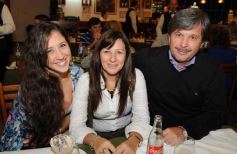 Foto de la galería: Paseo, Cena y Cumpleaños