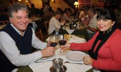 Foto de la galería: Paseo, Cena y Cumpleaños