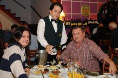 Foto de la galería: Paseo, Cena y Cumpleaños