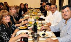 Foto de la galería: Paseo, Cena y Cumpleaños