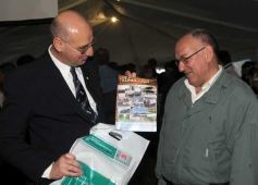 Foto de la galería: 80, Años de la estación experimental de Cerro Azul.-