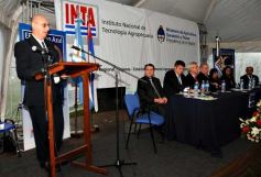 Foto de la galería: 80, Años de la estación experimental de Cerro Azul.-