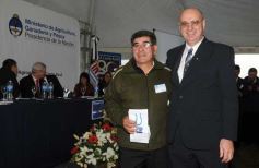 Foto de la galería: 80, Años de la estación experimental de Cerro Azul.-