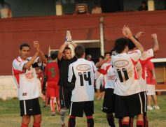 Foto de la galería: Rosamonte 1-Brown 0