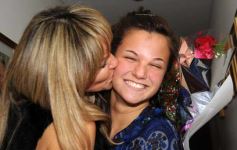 Foto de la galería: Cristina Laszeski, con amigas