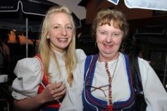 Foto de la galería: Jueves día y noche