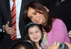 Foto de la galería: Jueves día y noche