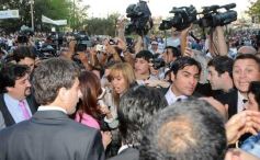 Foto de la galería: Jueves día y noche