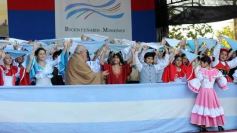 Foto de la galería: Jueves día y noche