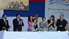 Foto de la galería: Jueves día y noche