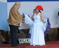 Foto de la galería: Jueves día y noche