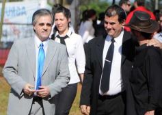 Foto de la galería: Jueves día y noche