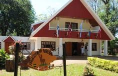 Foto de la galería: Jueves día y noche