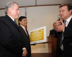 Foto de la galería: Reconocimientos a Profesionales