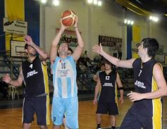 Foto de la galería: Racing 68-Coati 80