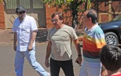 Foto de la galería: Ricardo Montaner, visita a Verónica y Carlos Nosiglia de Posadas