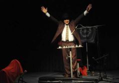 Foto de la galería: Teatro, El País en el País