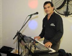 Foto de la galería: Rosa Esther en salon Lucrecia