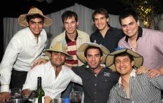 Foto de la galería: Rosa Esther en salon Lucrecia