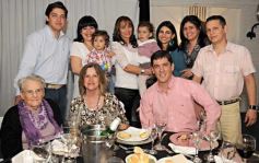 Foto de la galería: Rosa Esther en salon Lucrecia