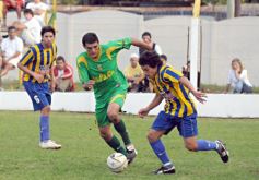 Sixto Fotografías. Deportes. Liga Posadeña A - La Picada 2 - Mitre 2