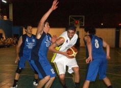 Sixto Fotografías. Deportes. Torneo Provincial - Racing 67-Coatí 77