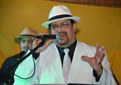 Sixto Fotografías. Sociedad. Cena Show - Arnaldo Santa Cruz con Musicos Invitados