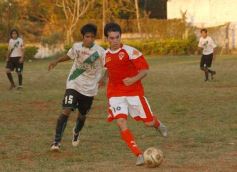 Sixto Fotografías. Deportes. Liga Posadeña A - El Brete 0-Huracan 0